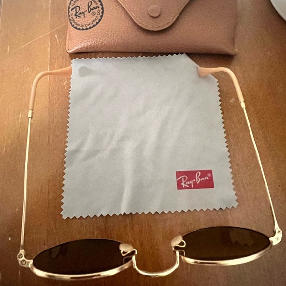 Ray Ban round sunglasses - Picture 3 of 4